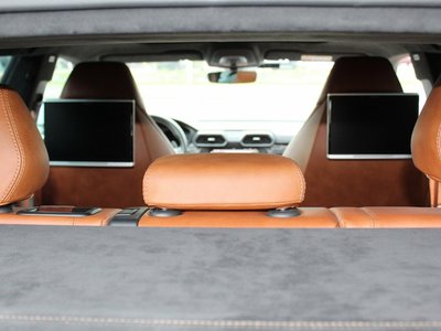 2019 Lamborghini URUS photo 15