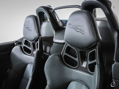 2024 Porsche 718 SPYDER photo 6