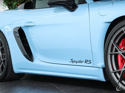 2024 Porsche 718 SPYDER thumbnail 23