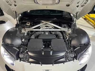 2018 Aston Martin VANTAGE — миниатюра 17