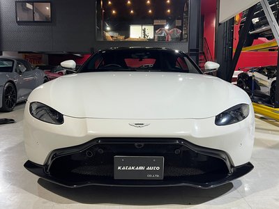 2018 Aston Martin VANTAGE — миниатюра 19