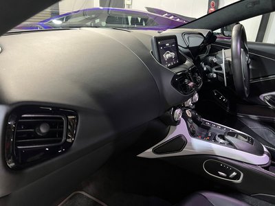 2018 Aston Martin VANTAGE — миниатюра 12