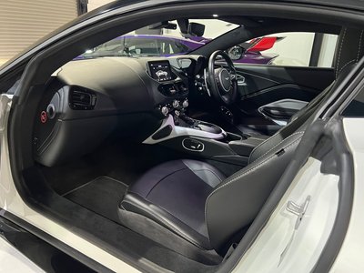 2018 Aston Martin VANTAGE — миниатюра 11