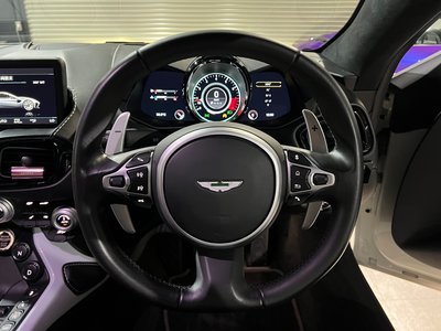 2018 Aston Martin VANTAGE — миниатюра 9