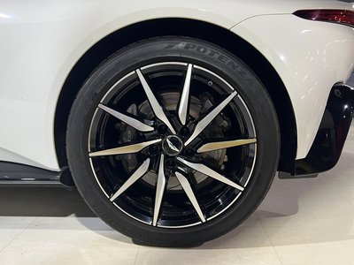 2018 Aston Martin VANTAGE — миниатюра 37