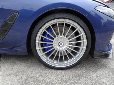 صورة 35 لـ 2026 BMW Alpina B8 GRAN COUPE