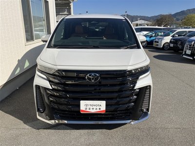 2025 Toyota VELLFIRE 照片 2