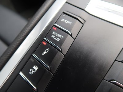 2016 Porsche CAYMAN 缩略图 13
