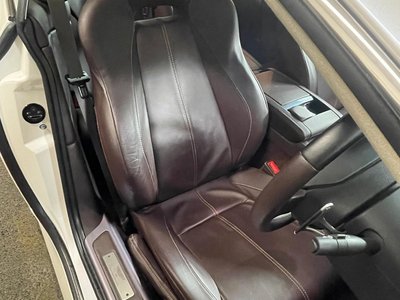 2012 Aston Martin DB9 — миниатюра 6