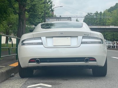 2012 Aston Martin DB9 — миниатюра 5