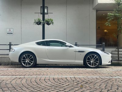 2012 Aston Martin DB9 — миниатюра 9