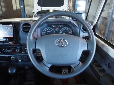 2015 Toyota LAND CRUISER 70 PICKUP 缩略图 19