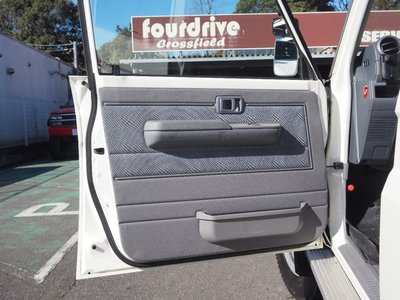 2015 Toyota LAND CRUISER 70 PICKUP 缩略图 17