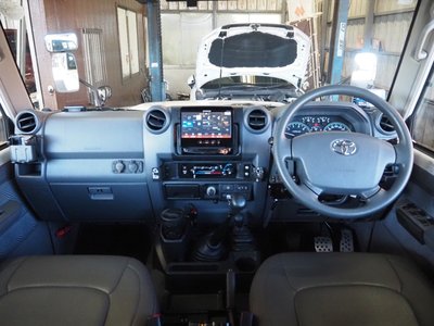 2015 Toyota LAND CRUISER 70 PICKUP 缩略图 27