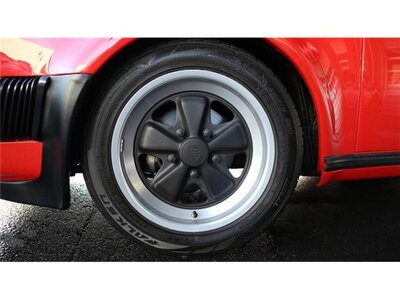 1975 Porsche 911 — миниатюра 4