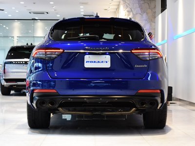 2022 Maserati LEVANTE — фото 4