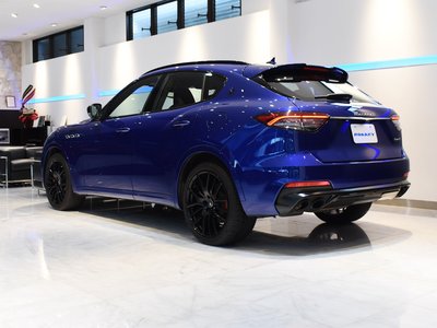 2022 Maserati LEVANTE — фото 3