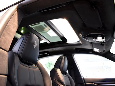 2022 Maserati LEVANTE — фото 12