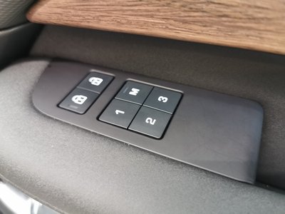 2024 LAND Rover DISCOVERY — миниатюра 21