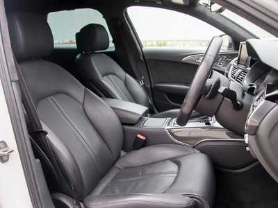 2016 AUDI RS6 AVANT 缩略图 25