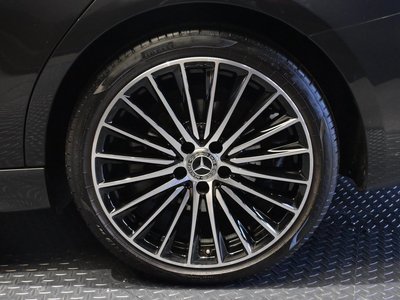 2025 Mercedes-BENZ C-CLASS photo 12