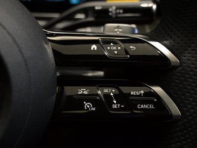 2025 Mercedes-BENZ C-CLASS thumbnail 22