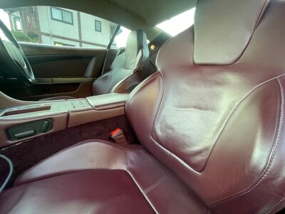 2004 Aston Martin DB9 照片 19