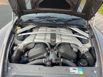 2004 Aston Martin DB9 照片 10