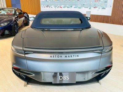 صورة 8 لـ 2026 Aston Martin DBS SUPERLEGGERA VOLANTE