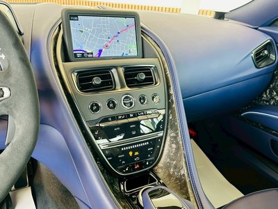 صورة 15 لـ 2026 Aston Martin DBS SUPERLEGGERA VOLANTE