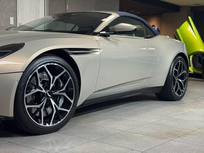 صورة 12 لـ 2018 Aston Martin DB11 VOLANTE