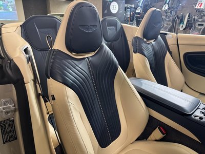 صورة 9 لـ 2018 Aston Martin DB11 VOLANTE