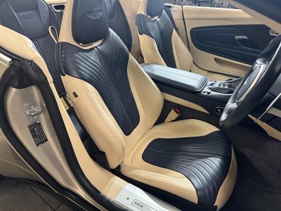صورة 8 لـ 2018 Aston Martin DB11 VOLANTE