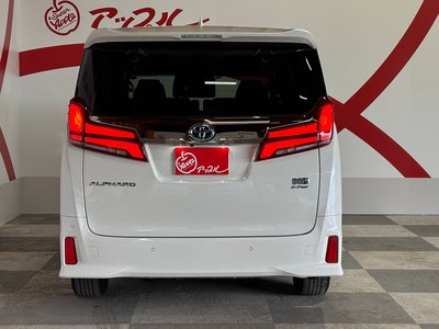 2022 Toyota ALPHARD — фото 6
