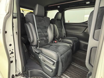 2022 Toyota ALPHARD — фото 44