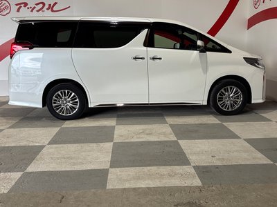 2022 Toyota ALPHARD — фото 8