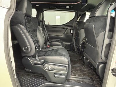 2022 Toyota ALPHARD — фото 43