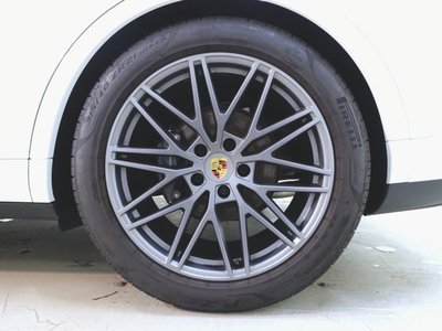 2024 Porsche CAYENNE thumbnail 34