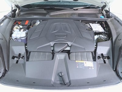 2024 Porsche CAYENNE thumbnail 38