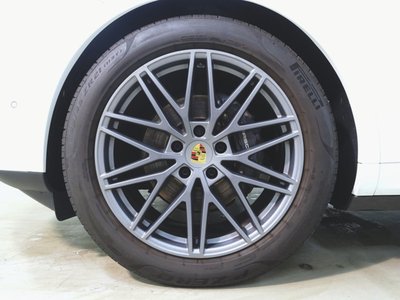 2024 Porsche CAYENNE thumbnail 35