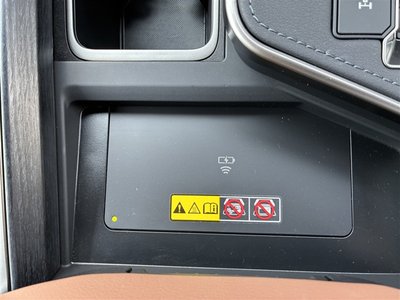 صورة 14 لـ 2025 Lexus GX