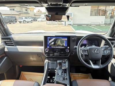 صورة 7 لـ 2025 Lexus GX