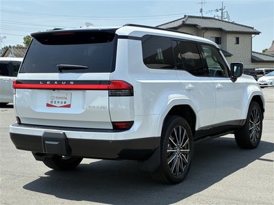 صورة 5 لـ 2025 Lexus GX