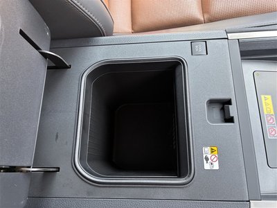 صورة 15 لـ 2025 Lexus GX