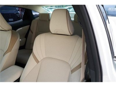 2023 Toyota CROWN CROSSOVER 缩略图 11