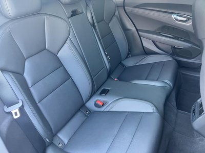 صورة 25 لـ 2024 AUDI E-TRON GT QUATTRO