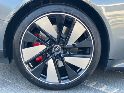 صورة 20 لـ 2024 AUDI E-TRON GT QUATTRO