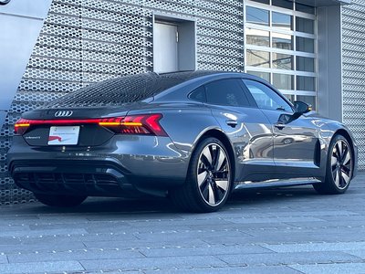 صورة 12 لـ 2024 AUDI E-TRON GT QUATTRO