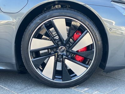 صورة 19 لـ 2024 AUDI E-TRON GT QUATTRO