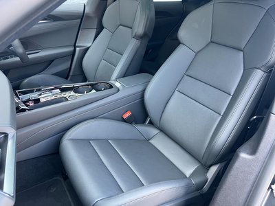 صورة 23 لـ 2024 AUDI E-TRON GT QUATTRO